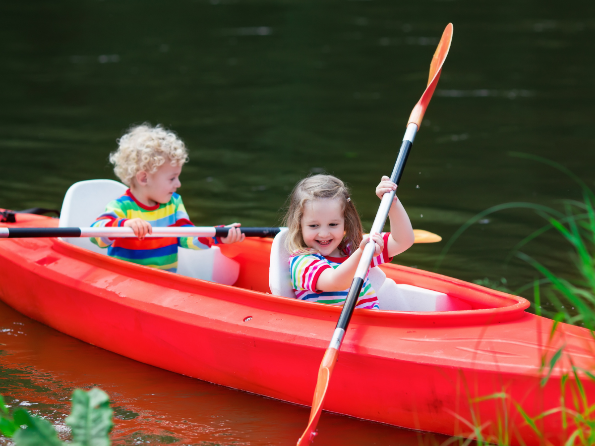 Things to Do in Dallas with Kids: Kids kayaking